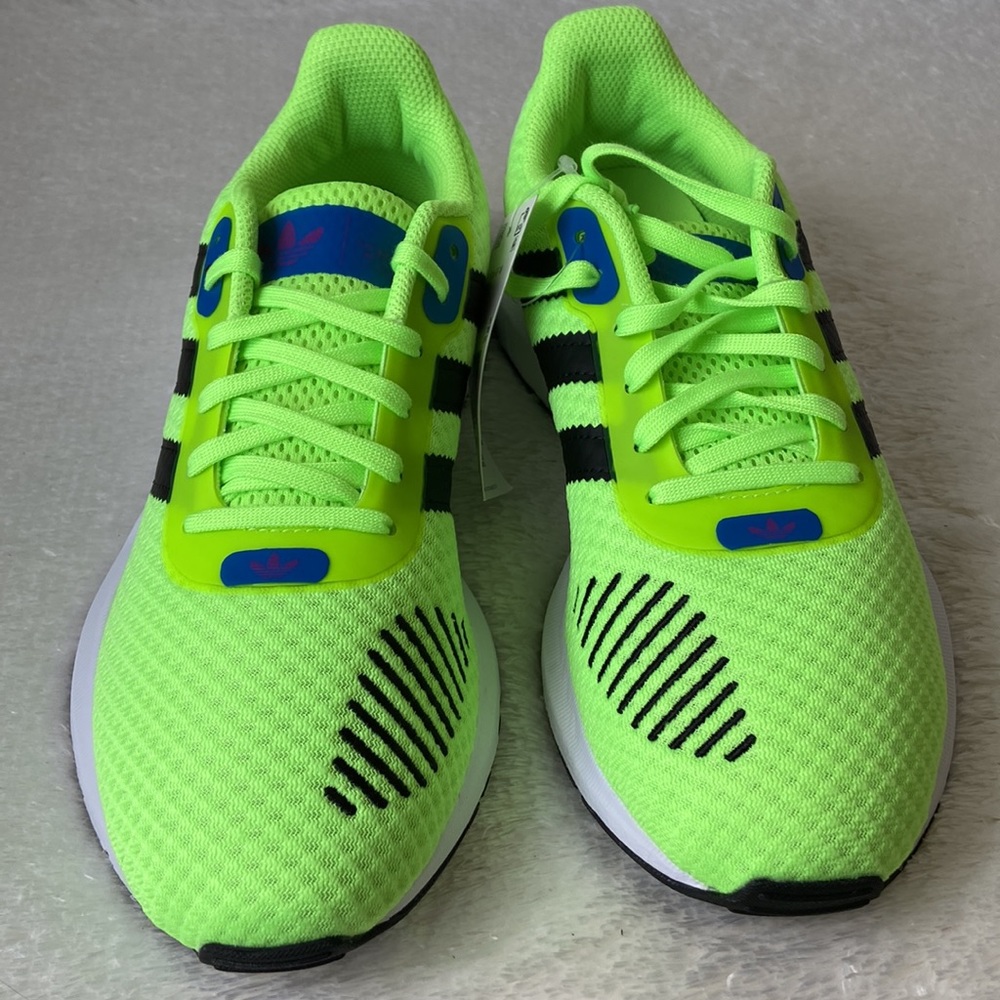 NEW| Women’s adidas Outdoor Swift Women’s Neon Green Running Shoes - Picture 5 of 9